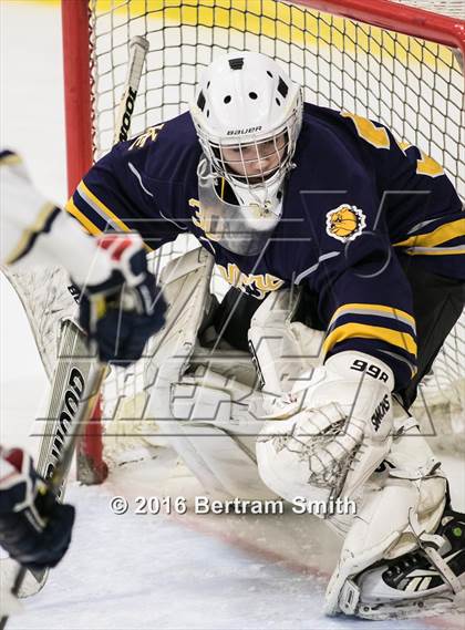 Thumbnail 3 in Skaneateles vs. Kenmore East (NYSPHSAA Division 2 Final) photogallery.