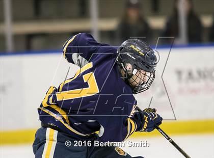 Thumbnail 3 in Skaneateles vs. Kenmore East (NYSPHSAA Division 2 Final) photogallery.