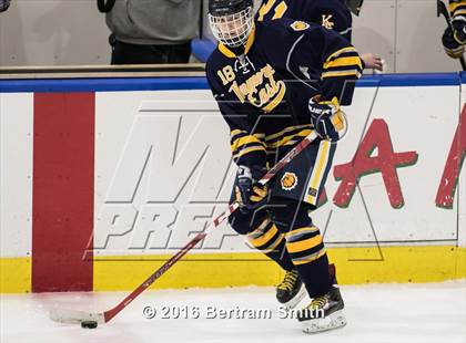 Thumbnail 3 in Skaneateles vs. Kenmore East (NYSPHSAA Division 2 Final) photogallery.