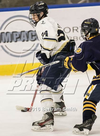 Thumbnail 2 in Skaneateles vs. Kenmore East (NYSPHSAA Division 2 Final) photogallery.