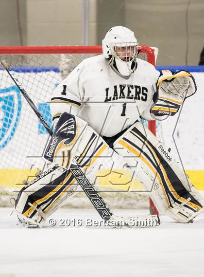 Thumbnail 1 in Skaneateles vs. Kenmore East (NYSPHSAA Division 2 Final) photogallery.