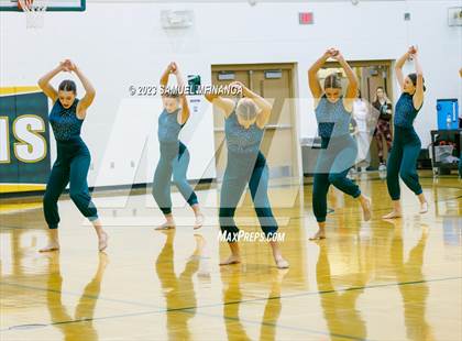 Thumbnail 3 in Millard South @ Gretna photogallery.