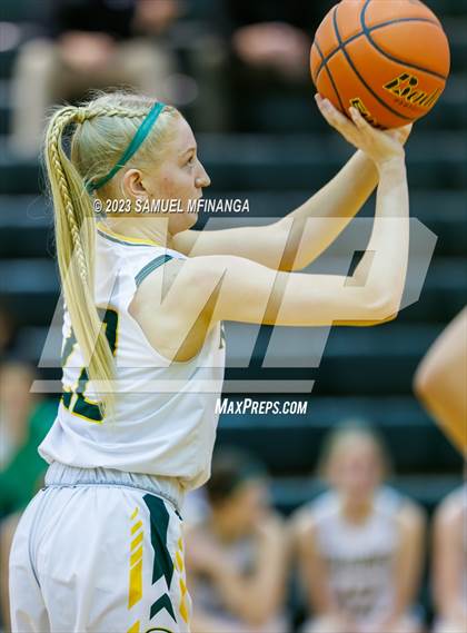 Thumbnail 2 in Millard South @ Gretna photogallery.