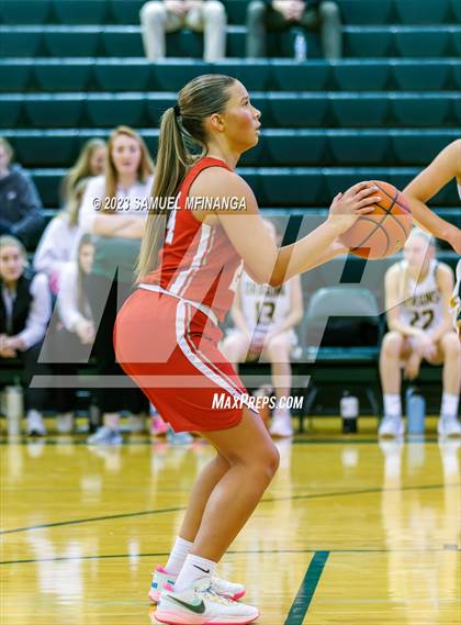 Thumbnail 3 in Millard South @ Gretna photogallery.