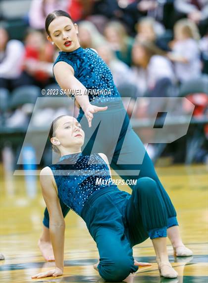 Thumbnail 3 in Millard South @ Gretna photogallery.