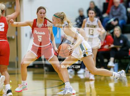 Thumbnail 2 in Millard South @ Gretna photogallery.