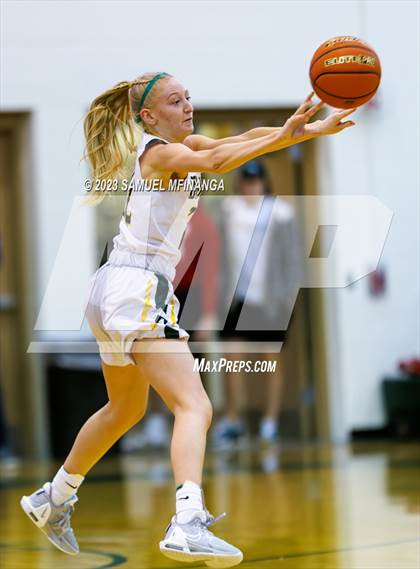 Thumbnail 3 in Millard South @ Gretna photogallery.