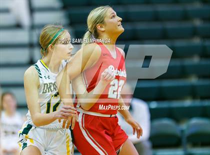 Thumbnail 3 in Millard South @ Gretna photogallery.