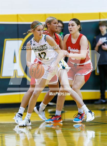 Thumbnail 3 in Millard South @ Gretna photogallery.
