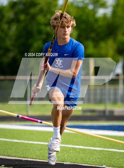 Thumbnail 2 in South Terrebonne (Gator Relays) photogallery.