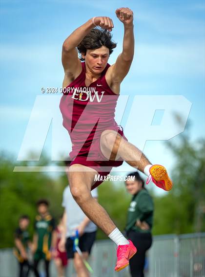 Thumbnail 2 in South Terrebonne (Gator Relays) photogallery.