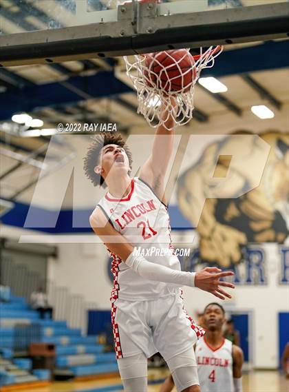 Thumbnail 3 in Lincoln vs. El Camino (Battle for Norcal) photogallery.
