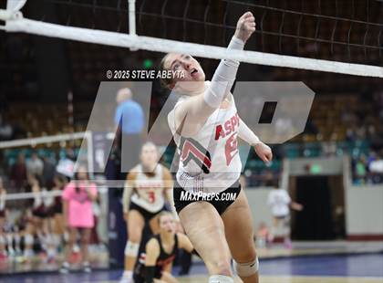 Thumbnail 3 in Bayfield vs. Aspen (CHSAA 3A First Round) photogallery.