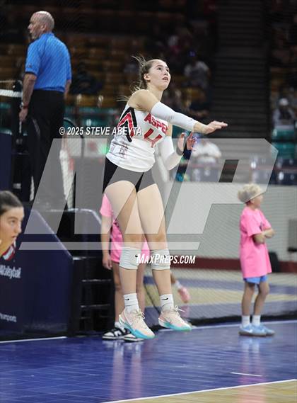 Thumbnail 2 in Bayfield vs. Aspen (CHSAA 3A First Round) photogallery.