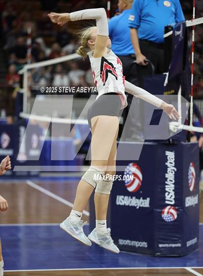 Thumbnail 1 in Bayfield vs. Aspen (CHSAA 3A First Round) photogallery.