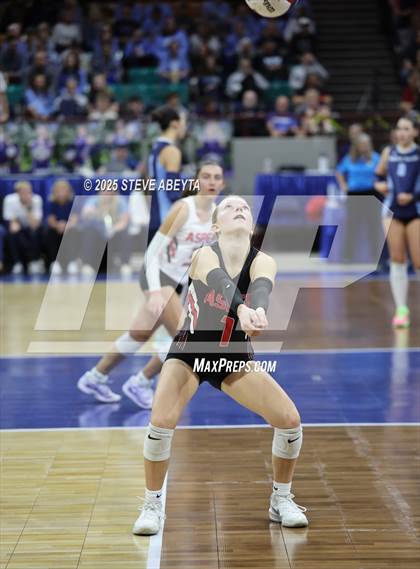 Thumbnail 1 in Bayfield vs. Aspen (CHSAA 3A First Round) photogallery.