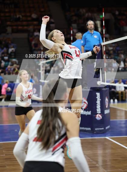 Thumbnail 1 in Bayfield vs. Aspen (CHSAA 3A First Round) photogallery.