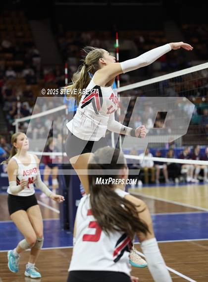 Thumbnail 2 in Bayfield vs. Aspen (CHSAA 3A First Round) photogallery.
