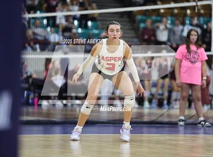 Thumbnail 2 in Bayfield vs. Aspen (CHSAA 3A First Round) photogallery.