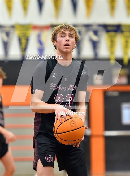 Thumbnail 3 in Union Mine vs. River City (Tiger Classic) photogallery.