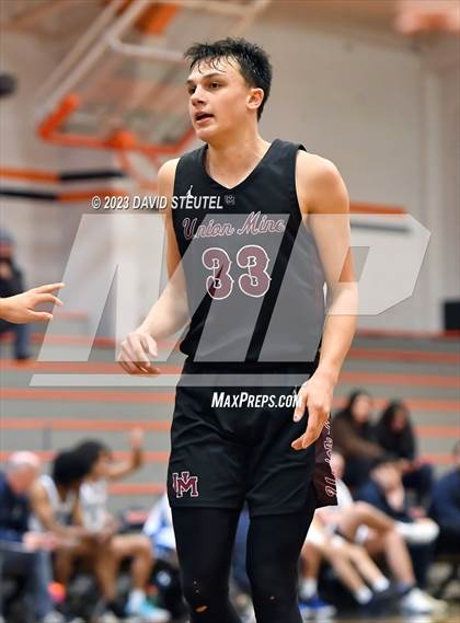 Thumbnail 2 in Union Mine vs. River City (Tiger Classic) photogallery.