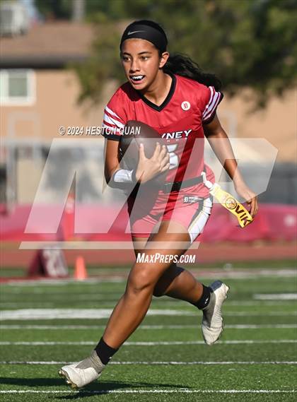 Thumbnail 3 in Bell Gardens @ Downey photogallery.