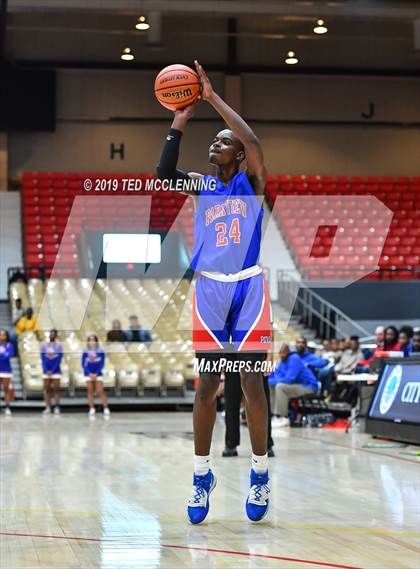 Thumbnail 1 in Parkview vs Wooddale (King Cotton Classic) photogallery.