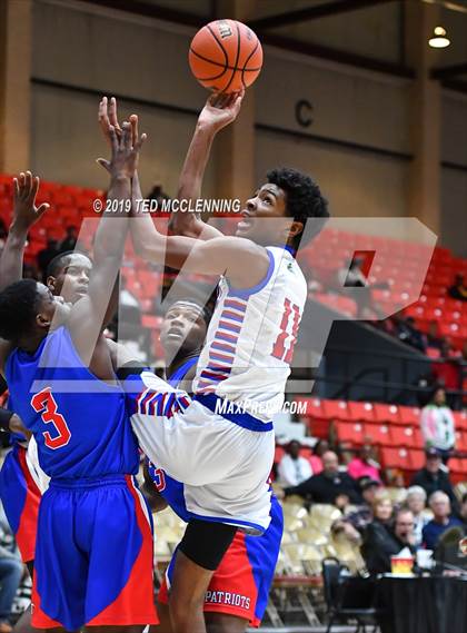 Thumbnail 1 in Parkview vs Wooddale (King Cotton Classic) photogallery.