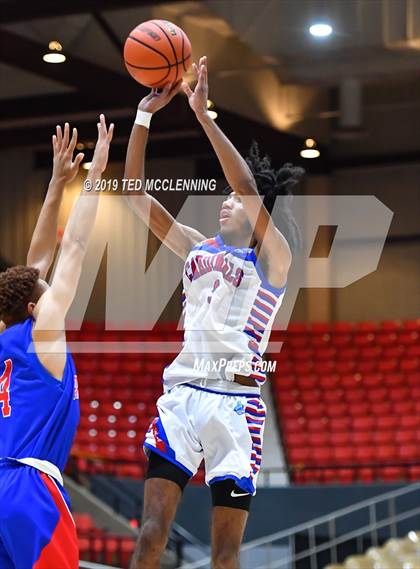 Thumbnail 3 in Parkview vs Wooddale (King Cotton Classic) photogallery.