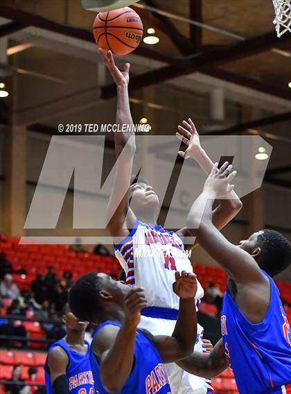 Thumbnail 3 in Parkview vs Wooddale (King Cotton Classic) photogallery.