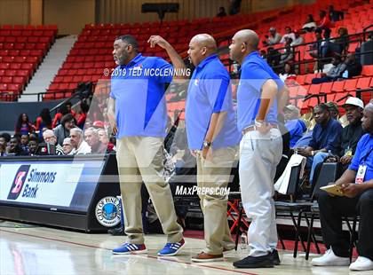 Thumbnail 1 in Parkview vs Wooddale (King Cotton Classic) photogallery.
