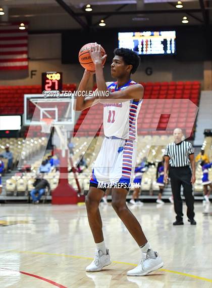 Thumbnail 3 in Parkview vs Wooddale (King Cotton Classic) photogallery.