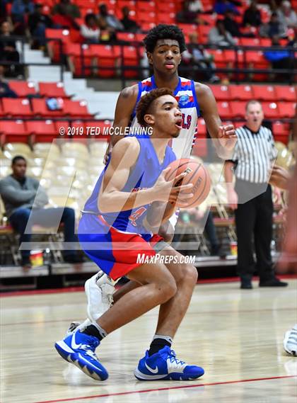 Thumbnail 3 in Parkview vs Wooddale (King Cotton Classic) photogallery.