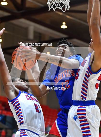 Thumbnail 3 in Parkview vs Wooddale (King Cotton Classic) photogallery.