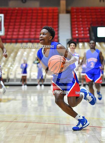 Thumbnail 3 in Parkview vs Wooddale (King Cotton Classic) photogallery.