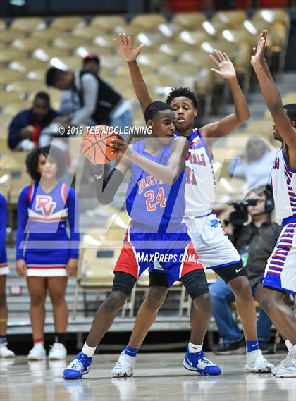 Thumbnail 3 in Parkview vs Wooddale (King Cotton Classic) photogallery.