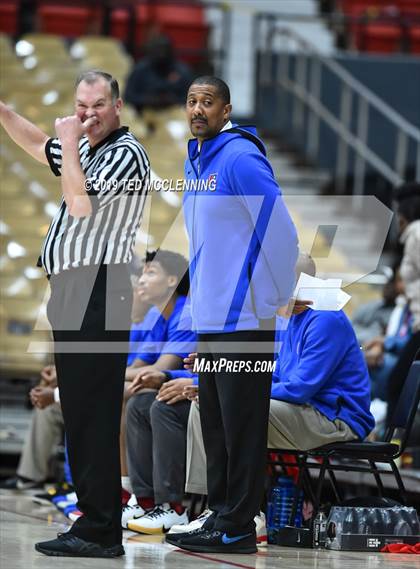 Thumbnail 1 in Parkview vs Wooddale (King Cotton Classic) photogallery.