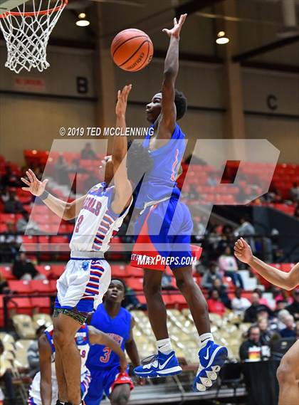 Thumbnail 1 in Parkview vs Wooddale (King Cotton Classic) photogallery.