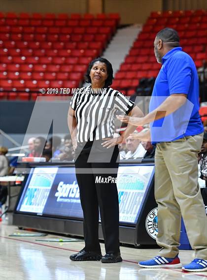 Thumbnail 1 in Parkview vs Wooddale (King Cotton Classic) photogallery.