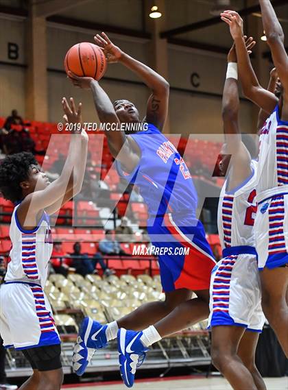 Thumbnail 2 in Parkview vs Wooddale (King Cotton Classic) photogallery.