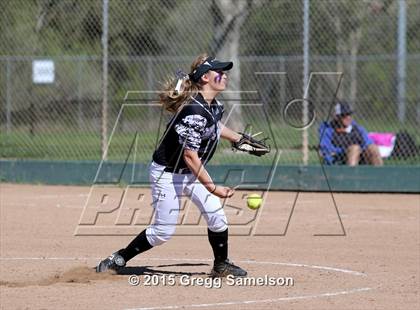 Thumbnail 3 in Casa Roble vs Del Oro (Victory Pre-Season T.O.C.) photogallery.