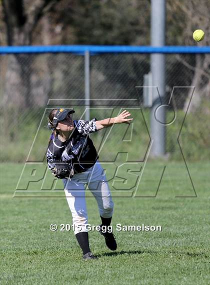 Thumbnail 3 in Casa Roble vs Del Oro (Victory Pre-Season T.O.C.) photogallery.