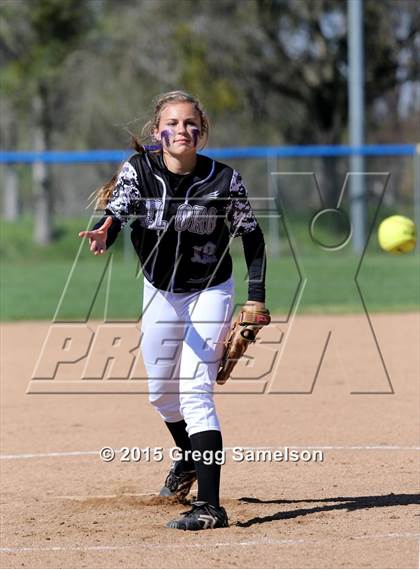 Thumbnail 1 in Casa Roble vs Del Oro (Victory Pre-Season T.O.C.) photogallery.