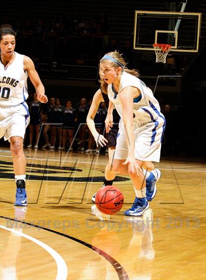 Thumbnail 3 in Arapahoe vs. Highlands Ranch (CHSAA 5A Final Four) photogallery.