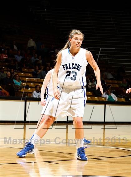Thumbnail 2 in Arapahoe vs. Highlands Ranch (CHSAA 5A Final Four) photogallery.