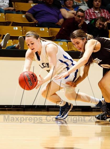 Thumbnail 2 in Arapahoe vs. Highlands Ranch (CHSAA 5A Final Four) photogallery.
