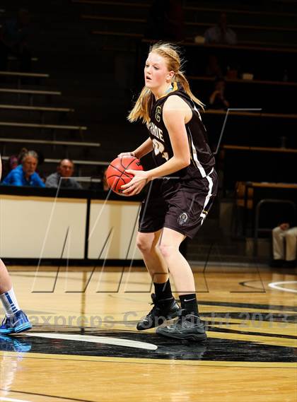 Thumbnail 2 in Arapahoe vs. Highlands Ranch (CHSAA 5A Final Four) photogallery.