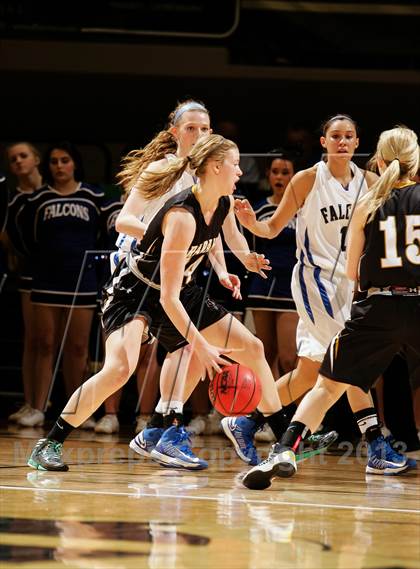 Thumbnail 1 in Arapahoe vs. Highlands Ranch (CHSAA 5A Final Four) photogallery.