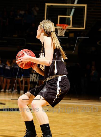 Thumbnail 2 in Arapahoe vs. Highlands Ranch (CHSAA 5A Final Four) photogallery.