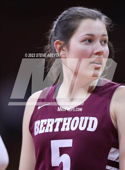 Thumbnail 3 in Lutheran vs. Berthoud (CHSAA 4A Great 8) photogallery.